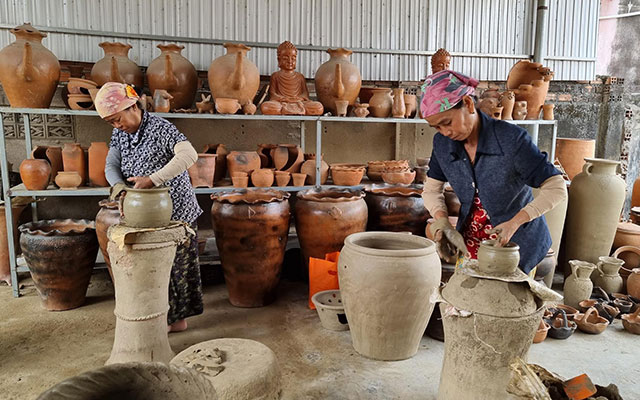 도자기 마을(Bau Truc Pottery Village)